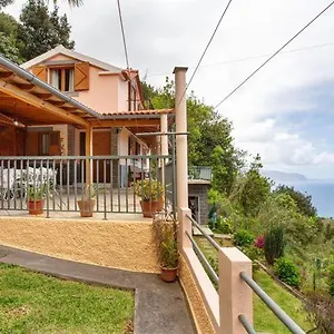 Vakantiehuis Fantatic House, Ponta Delgada (Madeira)